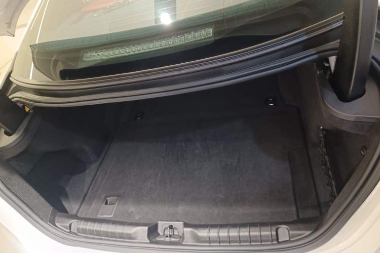 Used Maserati Ghibli 2021 2.0T Sharp Edition Trunk