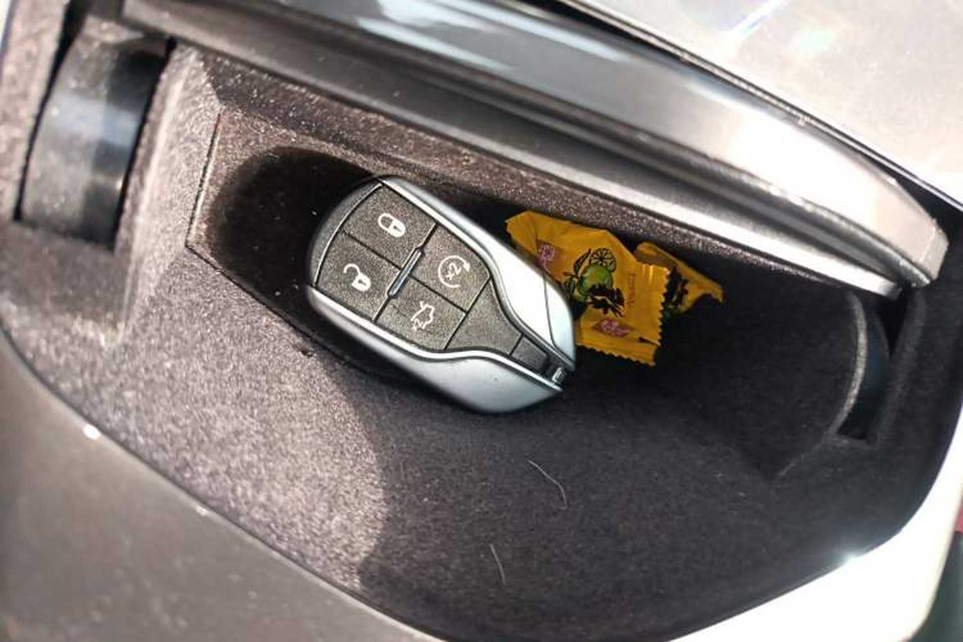 Used Maserati Ghibli 2021 2.0T Sharp Edition Vehicle Key