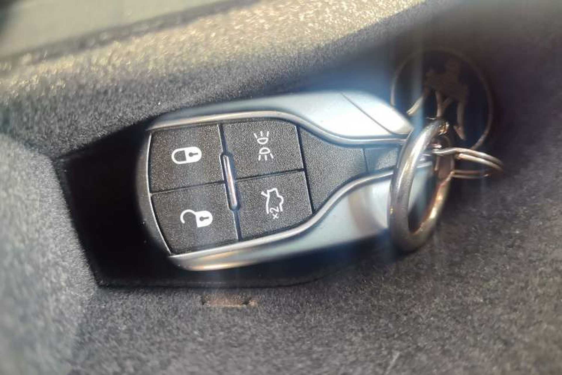 Used Maserati Ghibli 2021 2.0T Sharp Edition Vehicle Key