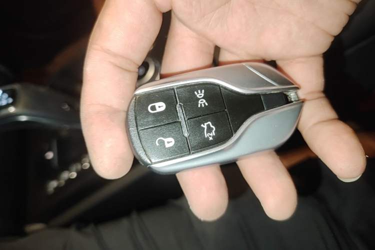 Used Maserati Ghibli 2021 2.0T Sharp Edition Vehicle Key