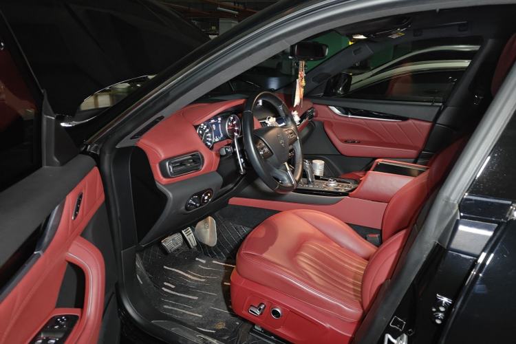 Used Maserati Ghibli 2022 3.0T Modena Driver Seat