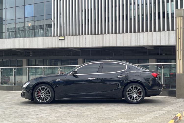 Used Maserati Ghibli 2022 2.0T GT Sharp Edition Exterior 3