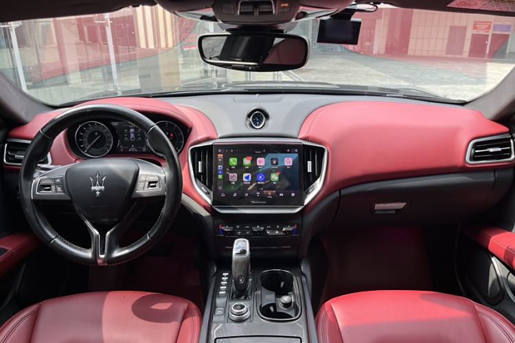 Used Maserati Ghibli 2022 2.0T GT Sharp Edition Interior 2