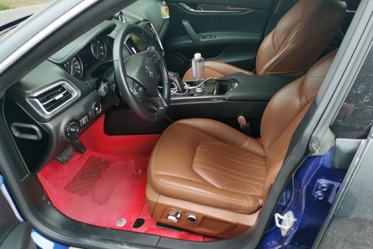 Used Maserati Ghibli 2022 2.0T GT Sharp Edition Left Front Seat