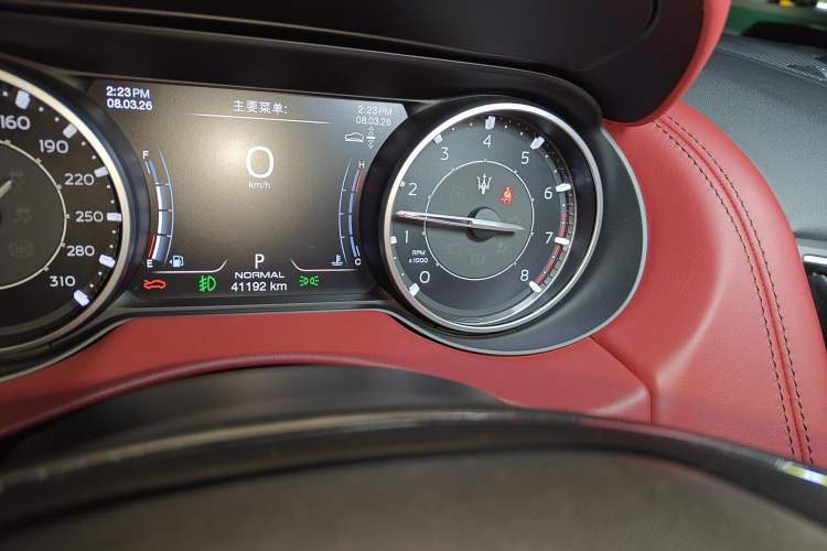 Used Maserati Ghibli 2022 3.0T Modena Odometer Close Up