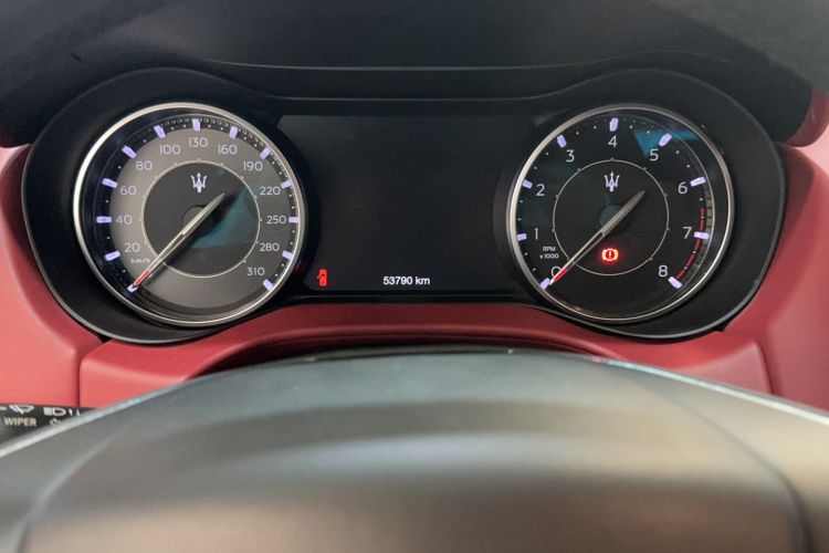 Used Maserati Ghibli 2022 2.0T GT Sharp Edition Odometer Close Up