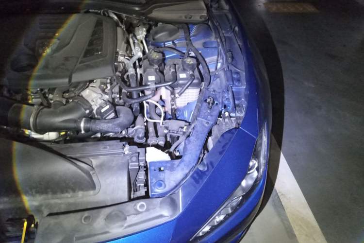 Used Maserati Ghibli 2022 2.0T GT Sharp Edition Engine Bay Left