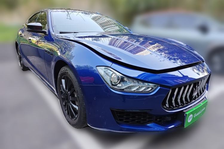Used Maserati Ghibli 2022 2.0T GT Sharp Edition Front Right 45 Deg