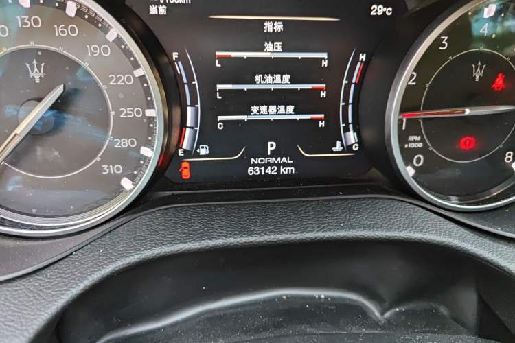 Used Maserati Ghibli 2022 2.0T GT Sharp Edition Odometer Close Up