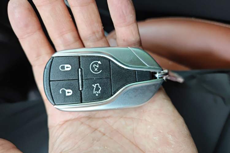 Used Maserati Ghibli 2022 2.0T GT Sharp Edition Vehicle Key