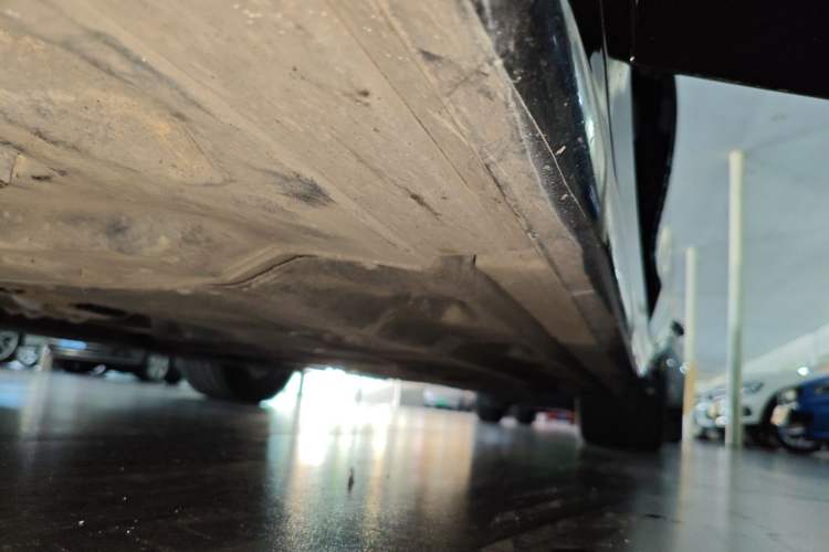 Used Maserati Ghibli 2022 3.0T Modena Left Side Sill