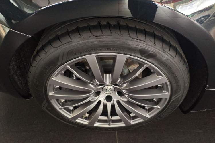 Used Maserati Ghibli 2022 3.0T Modena Right Rear Wheel Hub