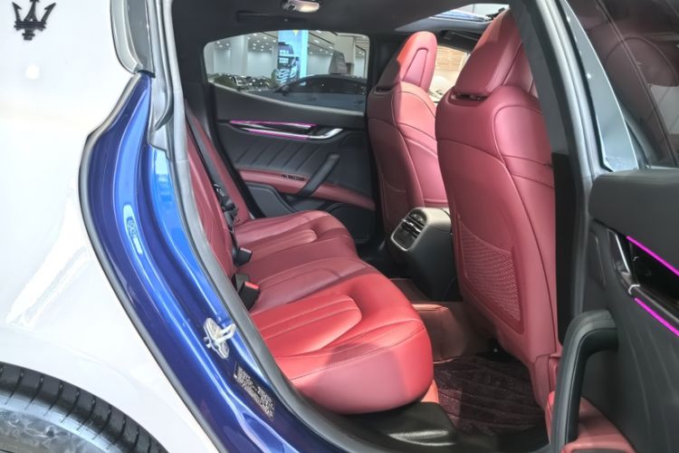 Used Maserati Ghibli 2022 3.0T Modena Interior 8
