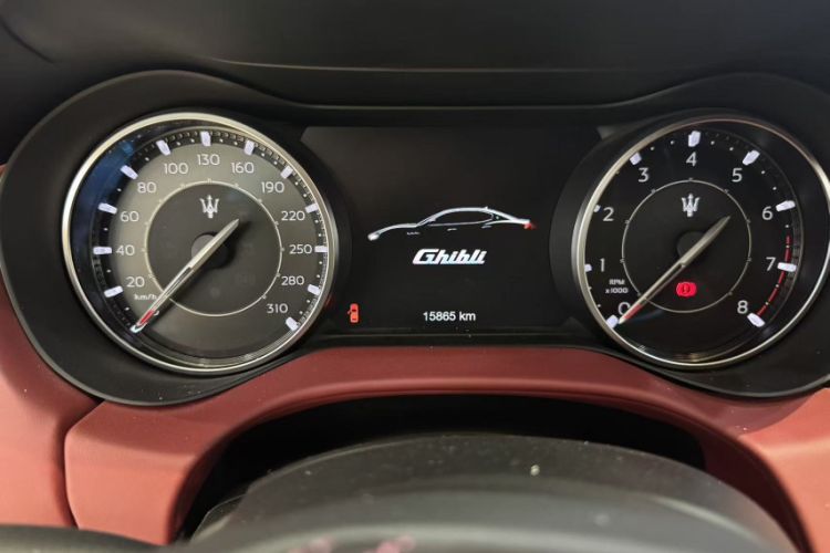 Used Maserati Ghibli 2022 3.0T Modena Odometer Close Up