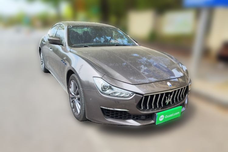 Used Maserati Ghibli 2022 2.0T GT Sharp Edition Front Right 45 Deg