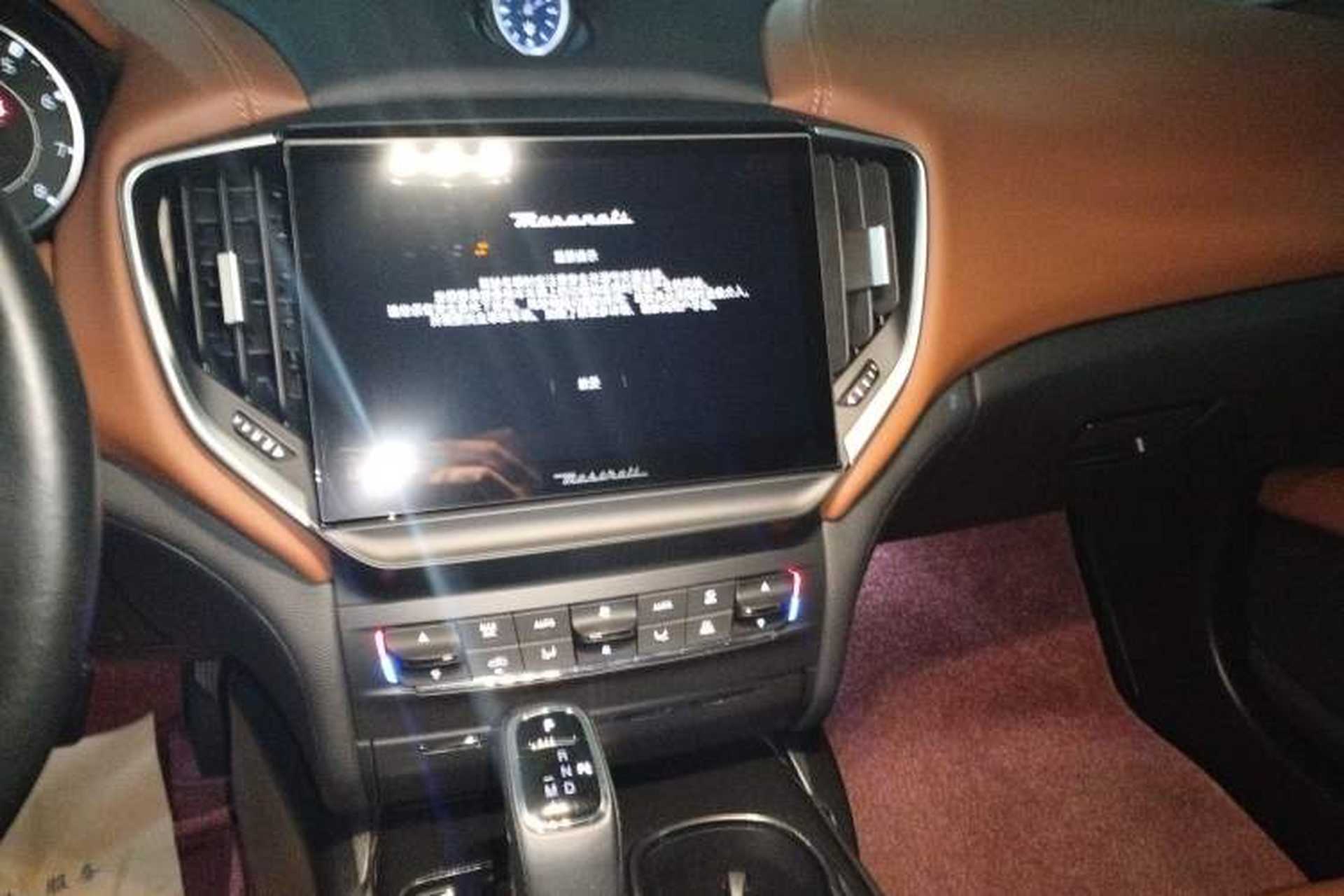 Used Maserati Ghibli 2022 2.0T GT Sharp Edition Audio And AC Panel