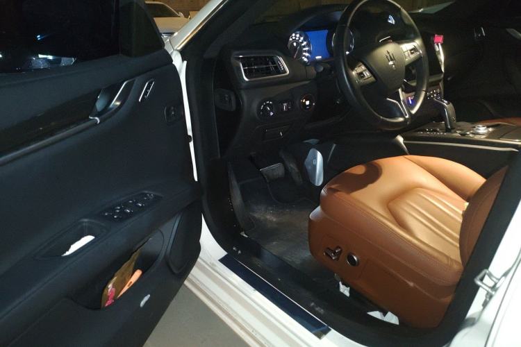 Used Maserati Ghibli 2022 2.0T GT Sharp Edition Driver Seat