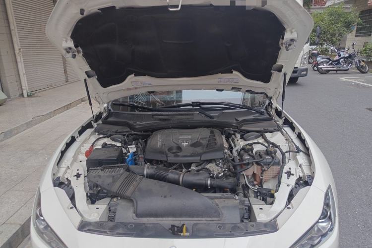 Used Maserati Ghibli 2022 2.0T GT Sharp Edition Engine Bay