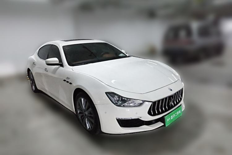 Used Maserati Ghibli 2022 2.0T GT Sharp Edition Front Right 45 Deg