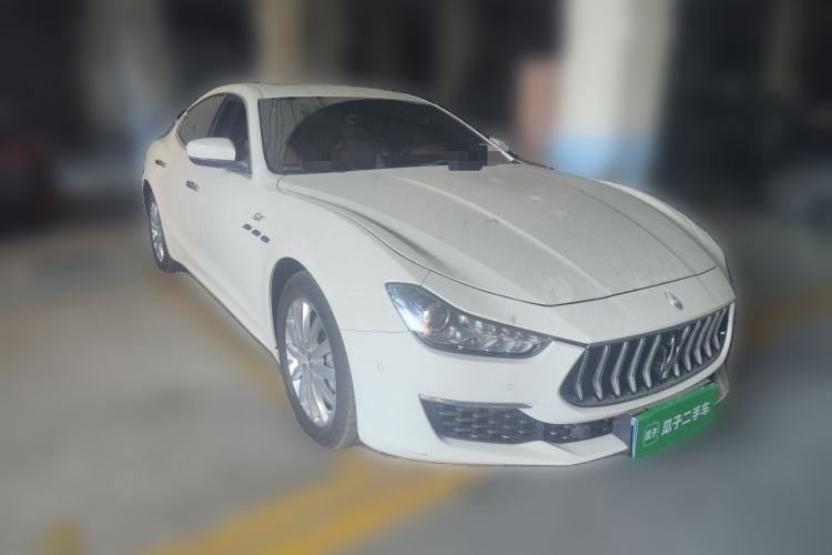 Used Maserati Ghibli 2022 2.0T GT Sharp Edition Front Right 45 Deg