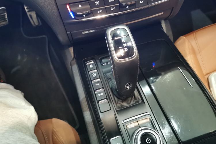 Used Maserati Ghibli 2022 3.0T Modena Gear Lever