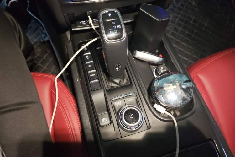 Used Maserati Ghibli 2022 2.0T GT Sharp Edition Gear Lever