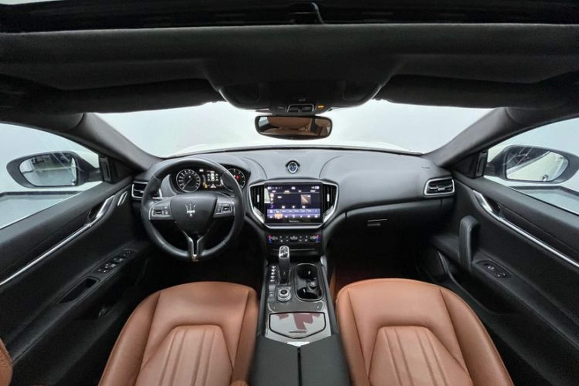 Used Maserati Ghibli 2022 2.0T GT Sharp Edition Interior 1