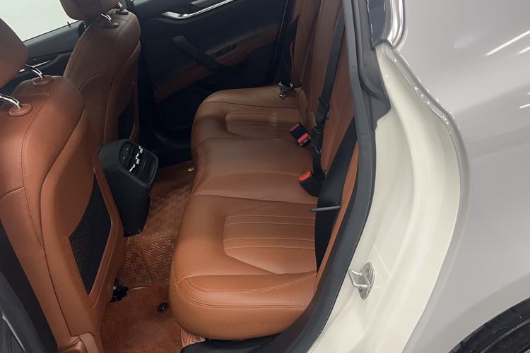 Used Maserati Ghibli 2022 2.0T GT Sharp Edition Interior 1