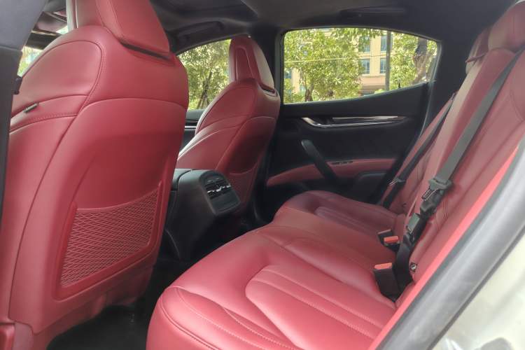 Used Maserati Ghibli 2022 3.0T Modena Interior 3