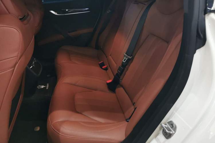 Used Maserati Ghibli 2022 3.0T Modena Interior 4