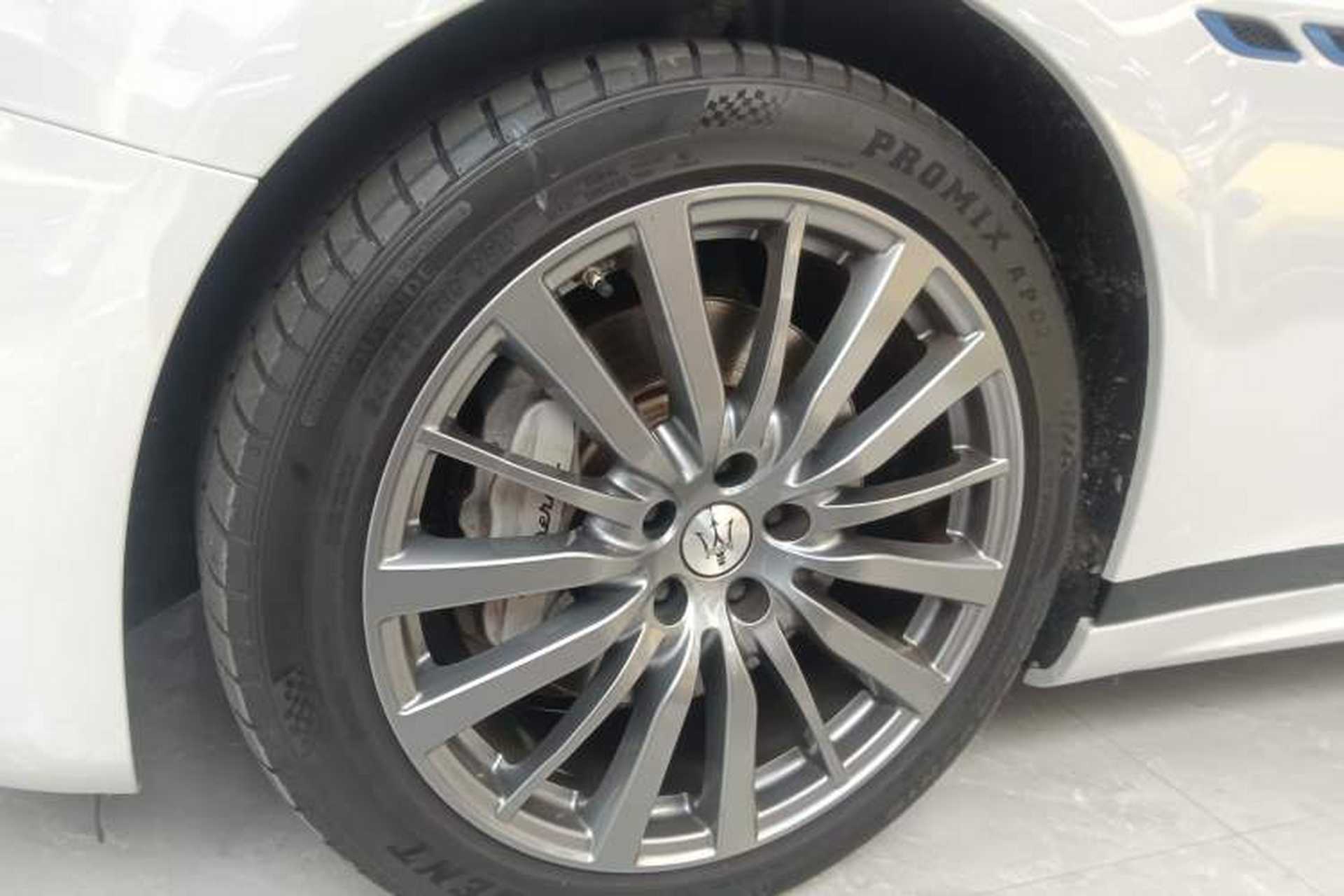 Used Maserati Ghibli 2022 2.0T GT Sharp Edition Left Front Wheel Hub