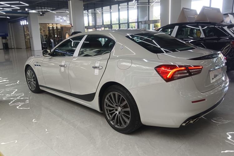 Used Maserati Ghibli 2022 2.0T GT Sharp Edition Left Side