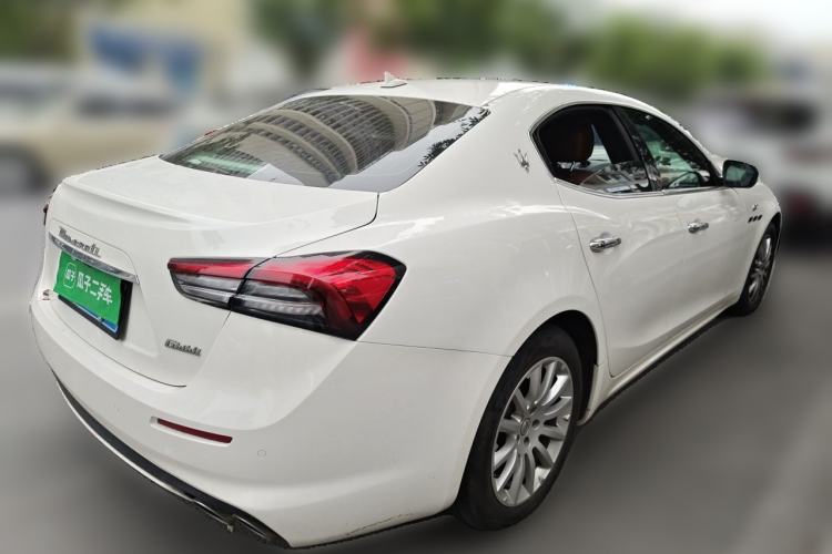 Used Maserati Ghibli 2022 2.0T GT Sharp Edition Rear Right 45 Deg