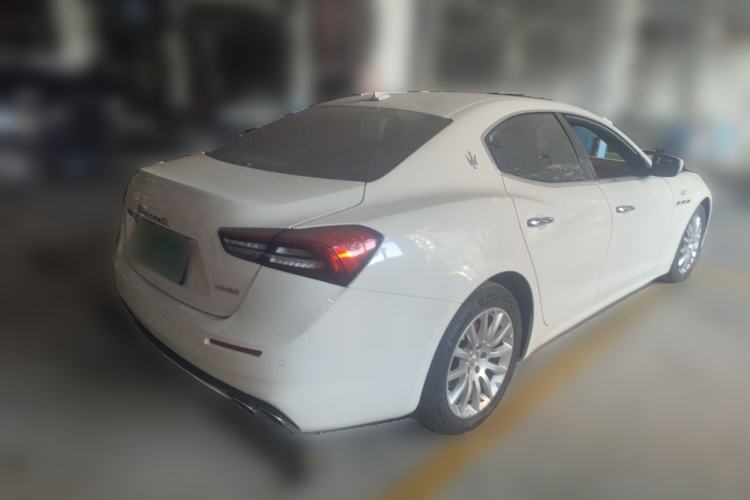 Used Maserati Ghibli 2022 2.0T GT Sharp Edition Rear Right 45 Deg