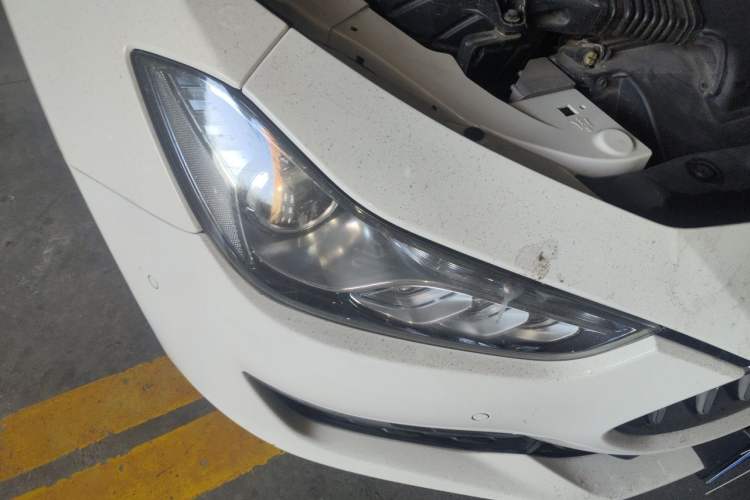Used Maserati Ghibli 2022 2.0T GT Sharp Edition Right Front Headlight