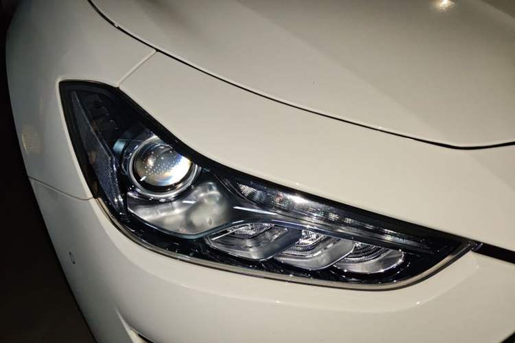 Used Maserati Ghibli 2022 2.0T GT Sharp Edition Right Front Headlight