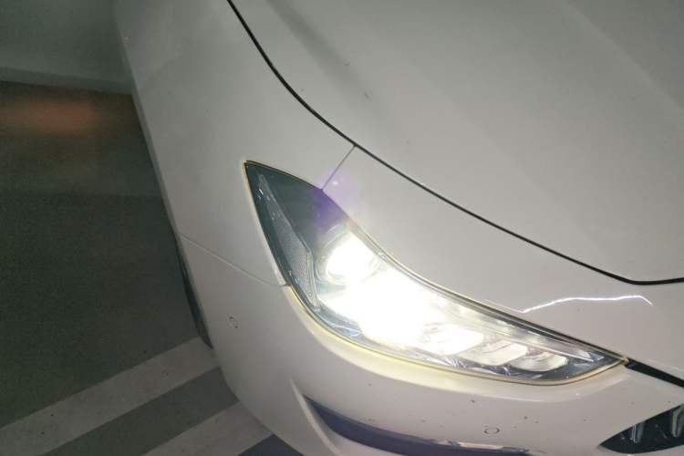 Used Maserati Ghibli 2022 2.0T GT Sharp Edition Right Front Headlight