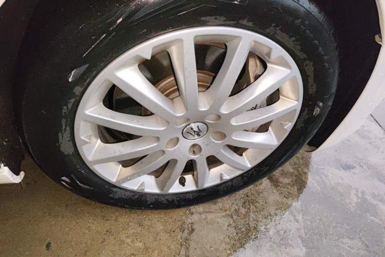 Used Maserati Ghibli 2022 2.0T GT Sharp Edition Right Front Wheel Hub