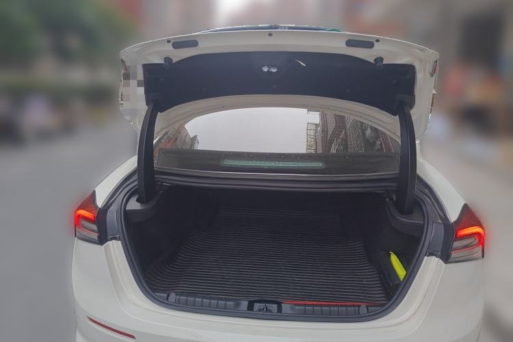 Used Maserati Ghibli 2022 2.0T GT Sharp Edition Trunk