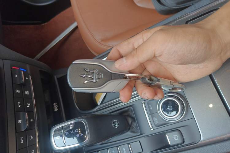Used Maserati Ghibli 2022 2.0T GT Sharp Edition Vehicle Key