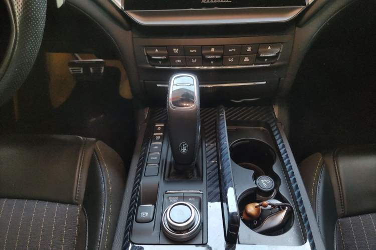 Used Maserati Ghibli 2022 3.0T Modena Gear Lever
