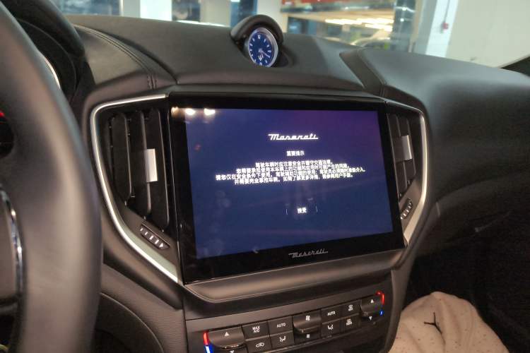 Used Maserati Ghibli 2023 2.0T GT Audio And AC Panel