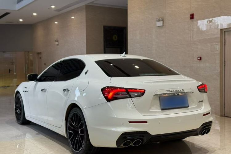 Used Maserati Ghibli 2023 3.0T Modena Exterior 3