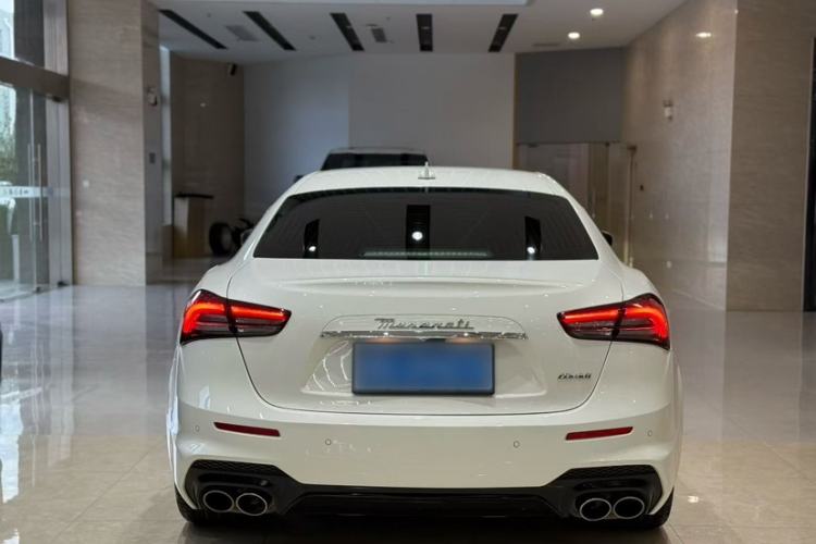 Used Maserati Ghibli 2023 3.0T Modena Exterior 4