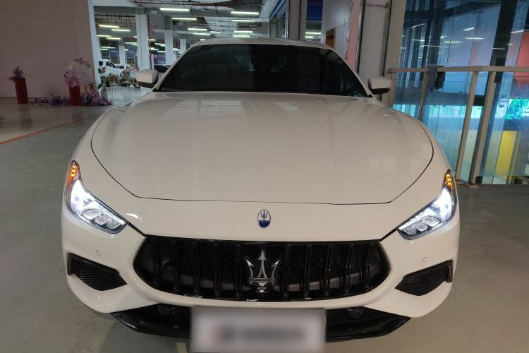 Used Maserati Ghibli 2023 2.0T GT Front