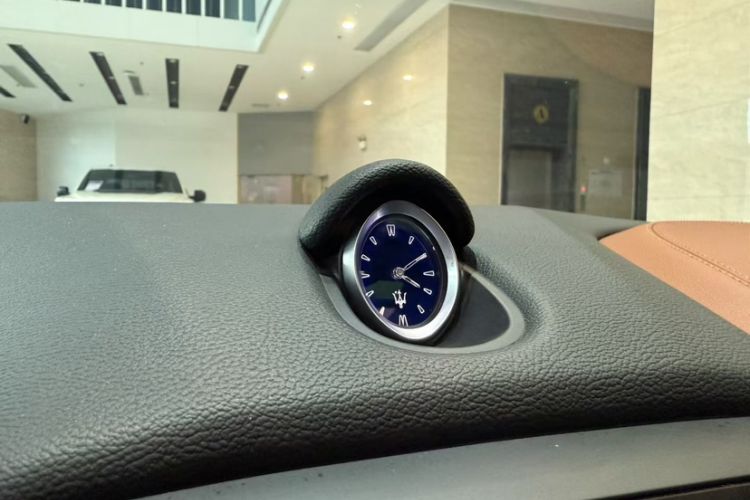 Used Maserati Ghibli 2023 3.0T Modena Interior 1