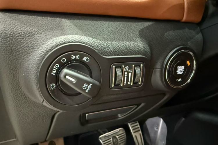 Used Maserati Ghibli 2023 3.0T Modena Interior 7