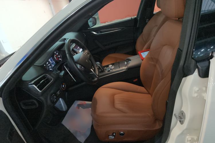 Used Maserati Ghibli 2023 2.0T GT Left Front Seat