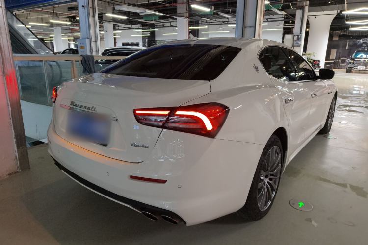 Used Maserati Ghibli 2023 2.0T GT Rear Right 45 Deg