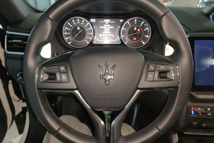 Used Maserati Ghibli 2023 2.0T GT Steering Wheel
